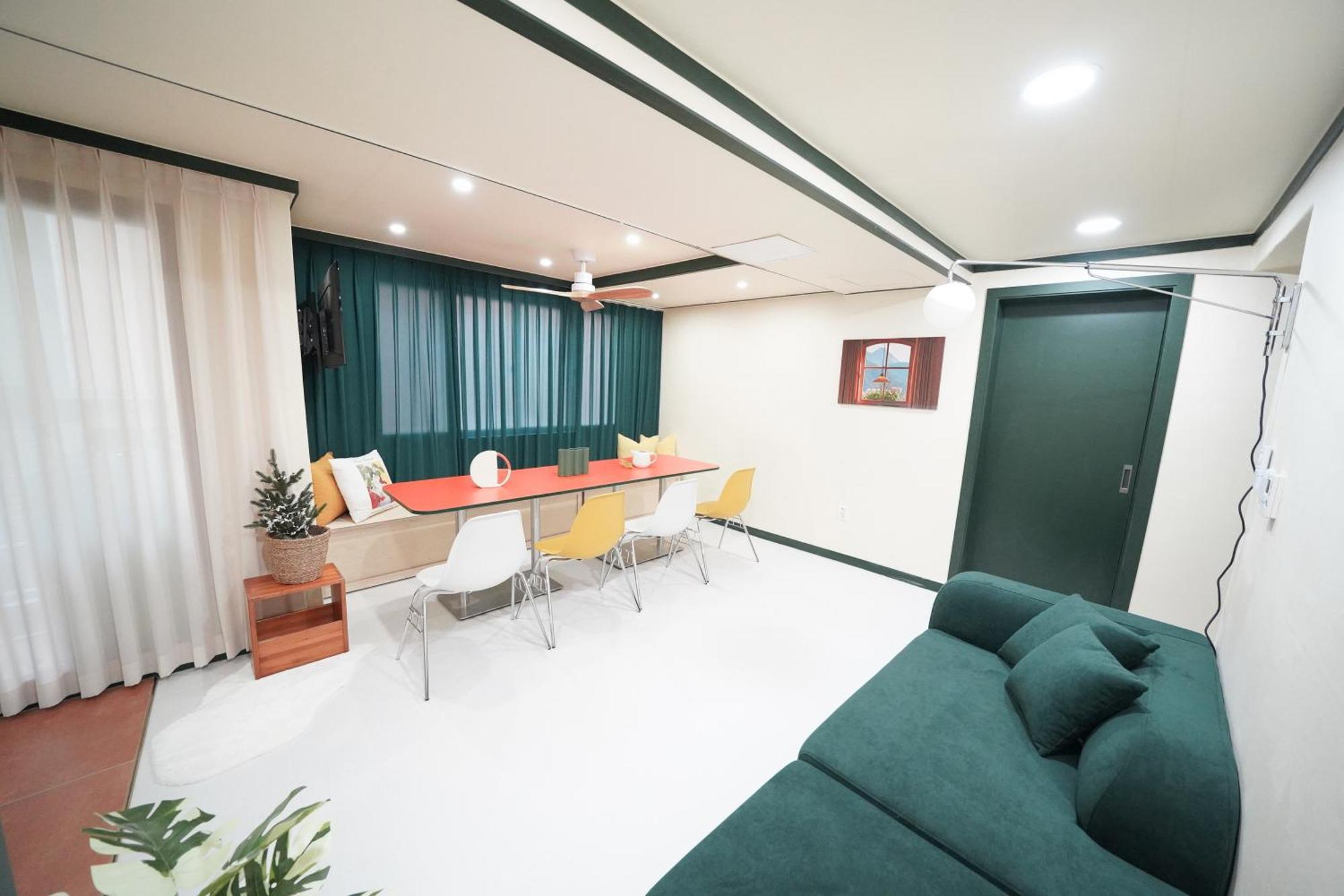 Romantic Rooftop House Apartment Seoul Bagian luar foto